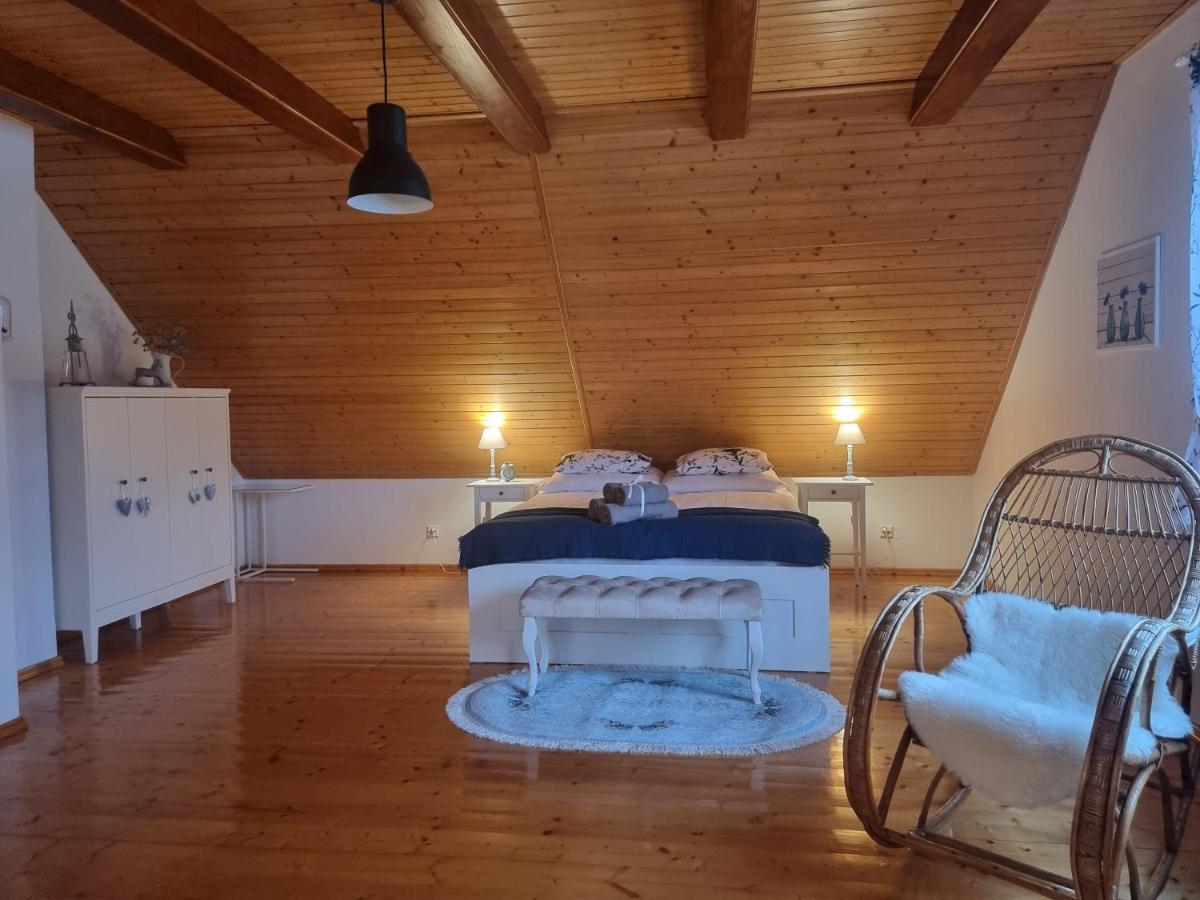 Вилла Naszjestwasz Gorki Male  Экстерьер фото